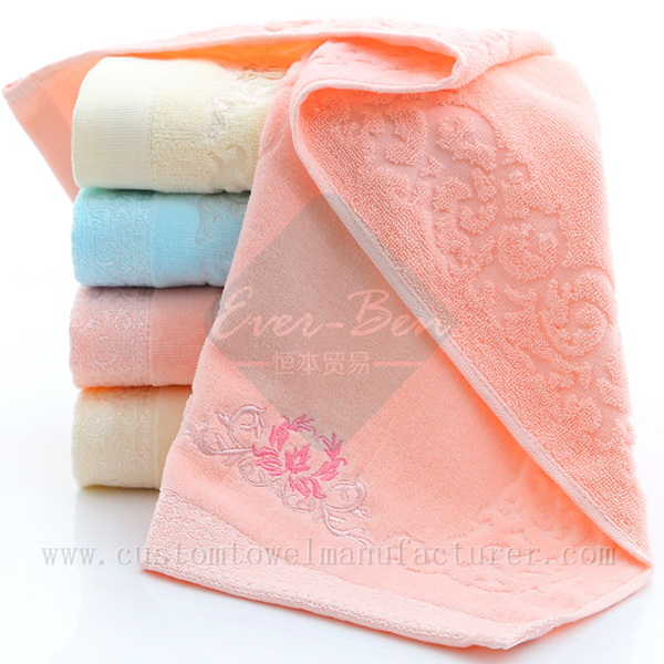 Custom Jacquard Logo Cotton Towels Supplier Bulk embroidered beach towels Wholesaler
